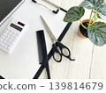 Accounting and tax filing for private salons, opening and managing a hair salon, running a hair salon, calculators and hairdresser's tools. 139814679