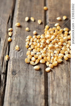 Butterfly-shaped popcorn kernels before heating Butterfly-shaped popcorn kernels before heating 139818882