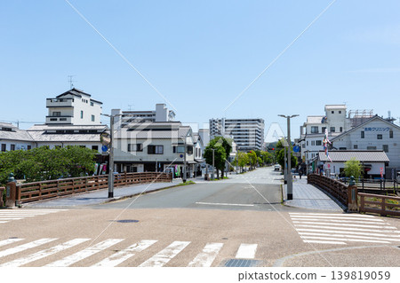在掛川城前的綠橋附近 在掛川城前的綠橋附近 139819059