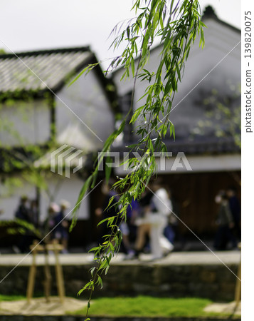 The Kurashiki Bikan Historical Quarter, adorned with beautiful fresh greenery, and a boat trip down the Kurashiki River. The Kurashiki Bikan Historical Quarter, adorned with beautiful fresh greenery, and a boat trip down the Kurashiki River. 139820075
