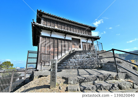 The castle gate and stone walls of Usuki Castle in Oita Prefecture, the former residence of Otomo Sorin, a famous Christian daimyo. 139820840