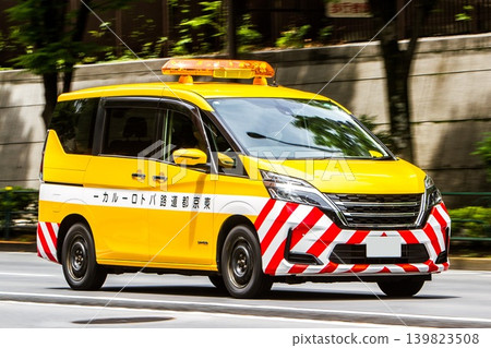 Road patrol car Road patrol car 139823508