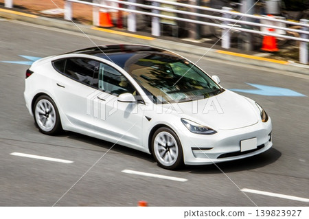 特斯拉電動車 139823927