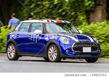 BMW Mini BMW Mini 139825313