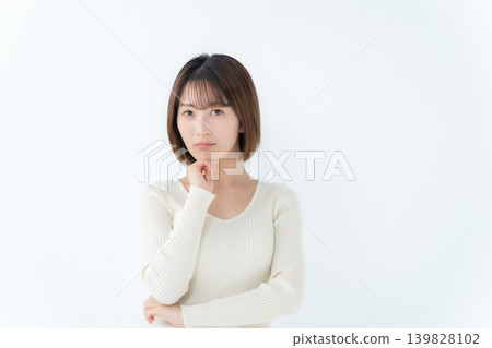 Woman, casual, worried Woman, casual, worried 139828102