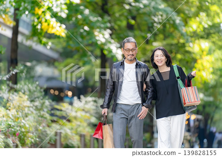 情侶購物 139828155