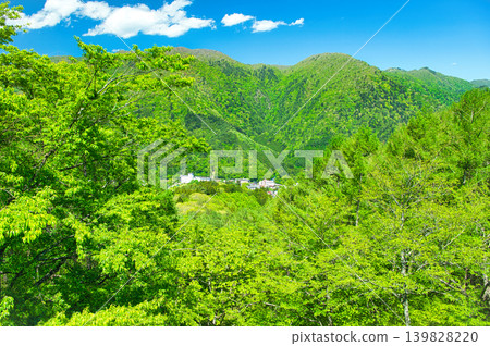 栃木縣那須鹽原市：鹽原溫泉風景優美，自然風光旖旎。 139828220