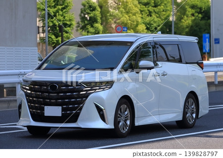 白色豪華小貨車 139828797