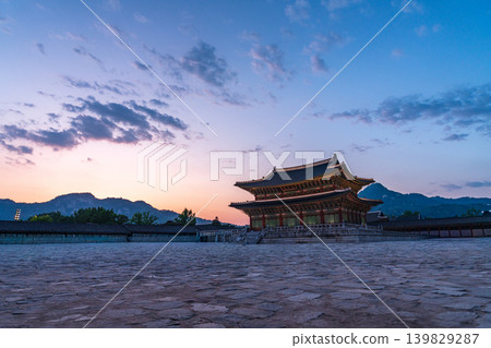 Seoul, South Korea - May. 14, 2026 : Illuminated Geunjeongjeon Hall in Gyeongbokgung Palace at night during blue hour, Seoul, South Korea 139829287