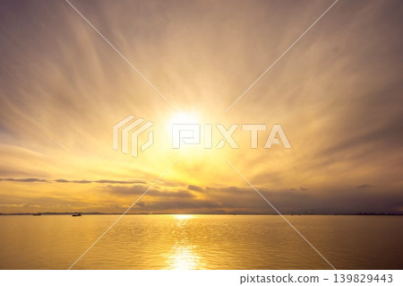 俯瞰東京灣和三浦半島的日落 139829443