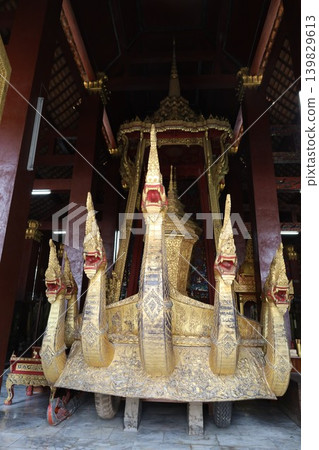 Wat Xieng Thong，位於靈車車庫內 [寮國瑯勃拉邦] 139829613