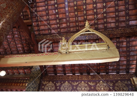 Wat Xieng Thong, interior of the main hall [Luang Prabang, Laos] 139829648