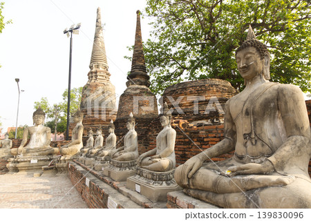 Buddha statue of Ayutthaya Buddha statue of Ayutthaya 139830096