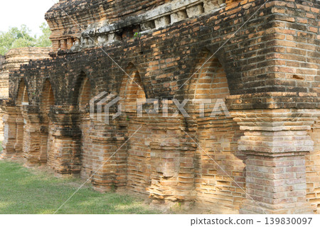 Architecture of Ayutthaya Architecture of Ayutthaya 139830097