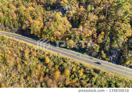 Wide multilane highway road in USA with fast driving cars. Above view of American transportation infrastructure 139830638