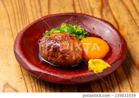 自製雞肉丸:口感蓬鬆美味的雞肉丸。 自製雞肉丸:口感蓬鬆美味的雞肉丸。 139831039