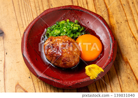 自製雞肉丸:口感蓬鬆美味的雞肉丸。 自製雞肉丸:口感蓬鬆美味的雞肉丸。 139831040