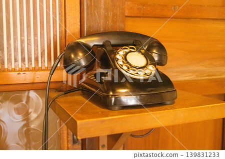 [Showa Retro] Black Telephone (Color) 139831233