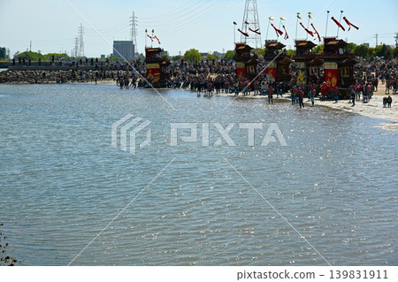 龜崎汐火祭：愛知縣海灘上的花車巡遊 139831911