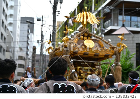 Scenes from the annual festival of Teppōzu Inari Shrine, Tokyo Scenes from the annual festival of Teppōzu Inari Shrine, Tokyo 139832422