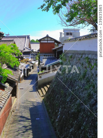 Niouza Historical Road (Cut-through, Usuki City, Vertical Composition) Niouza Historical Road (Cut-through, Usuki City, Vertical Composition) 139835865