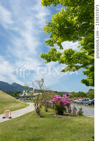 初夏時節,群馬縣高山村中山盆地路邊站 初夏時節,群馬縣高山村中山盆地路邊站 139835973