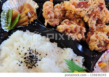 A classic fried chicken bento box, perfect for lunch. A classic fried chicken bento box, perfect for lunch. 139836345