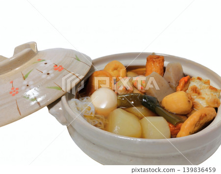 關東煮火鍋,冬季必備佳餚。 關東煮火鍋,冬季必備佳餚。 139836459