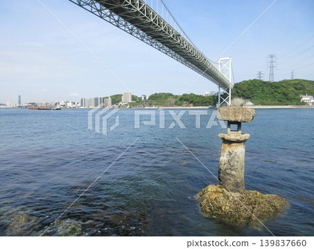 目加里神社的石燈籠和觀門橋！福岡縣北九州市門司區 139837660