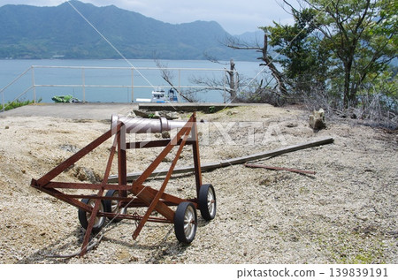 The ruins of Okunoshima Island, which exude an atmosphere of decay, and the Seto Inland Sea The ruins of Okunoshima Island, which exude an atmosphere of decay, and the Seto Inland Sea 139839191