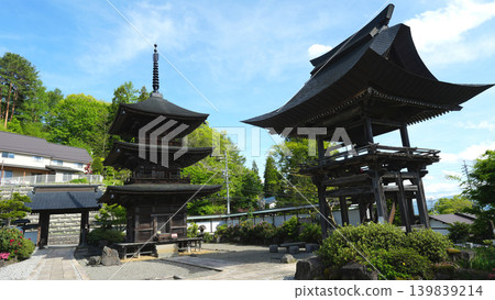 Kōzan-ji Temple, the "Temple in the Sky," Nagano Prefecture 139839214