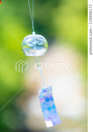 [Summer Material] Wind chimes that sway in the breeze [Nagano Prefecture] 139840172