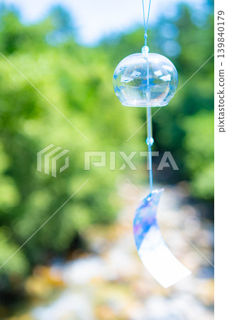 [Summer Material] Wind chimes that sway in the breeze [Nagano Prefecture] 139840179