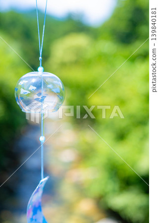 [Summer Material] Wind chimes that sway in the breeze [Nagano Prefecture] 139840181
