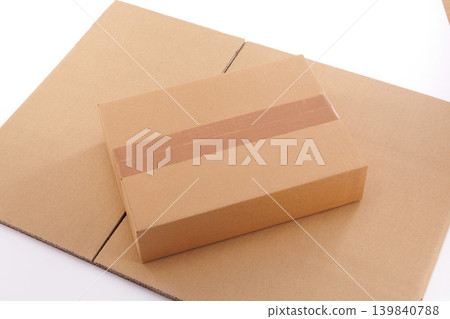 Cardboard box, white background Cardboard box, white background 139840788