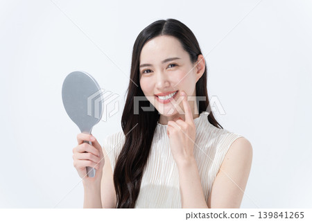 Women with beautiful teeth (orthodontic treatment, teeth whitening) Women with beautiful teeth (orthodontic treatment, teeth whitening) 139841265