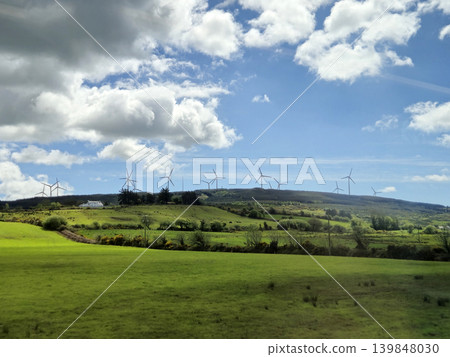 Beautiful Green Valley And Fields Of Ireland Under Deep Blue Summer Sky Natural Background 139848030