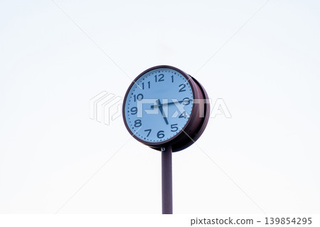 5:15 AM 5:15 AM 139854295