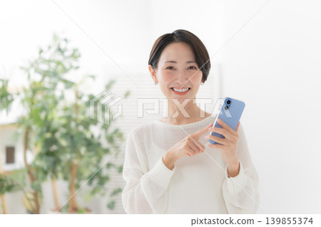 Female smartphone smartphone Female smartphone smartphone 139855374