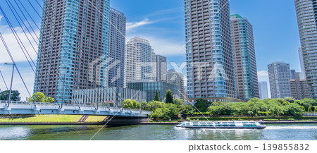 行駛於中央區隅田川的“東京”水上巴士“Hotaluna” 139855832