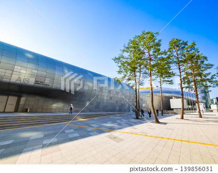 Seoul's new landmark: Dongdaemun Design Plaza (DDP) Seoul's new landmark: Dongdaemun Design Plaza (DDP) 139856031
