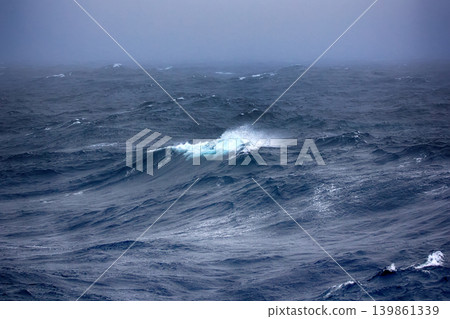 Kara sea (basin of Arctic ocean) in high Arctic Kara sea (basin of Arctic ocean) in high Arctic 139861339