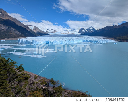Perito Moreno Glacier ice formations in Patagonia Argentina Perito Moreno Glacier ice formations in Patagonia Argentina 139861762