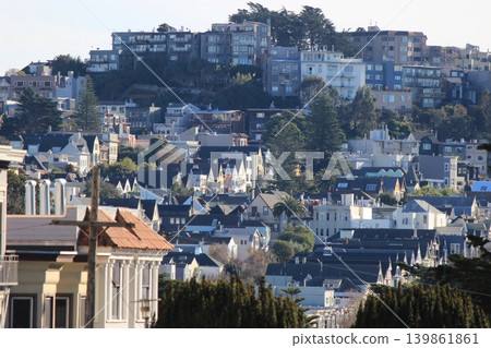 San Francisco, California, USA: sightseeing, Alamo Square and cityscape, bridges and fog, Waymo autonomous driving. 139861861