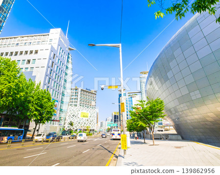 Seoul, Dongdaemun History & Culture Park 139862956