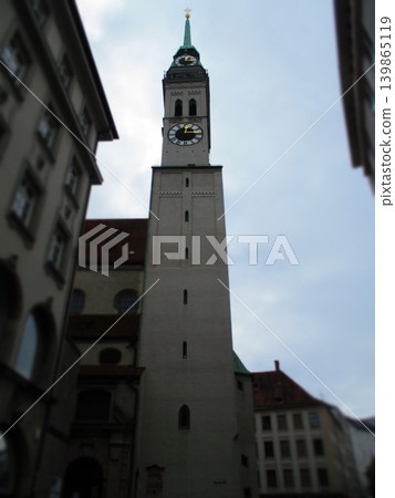 St. Peter's Church, Munich, Germany (diorama style) St. Peter's Church, Munich, Germany (diorama style) 139865119