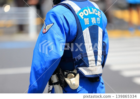 交警指揮交通(交警隊) 交警指揮交通(交警隊) 139865334