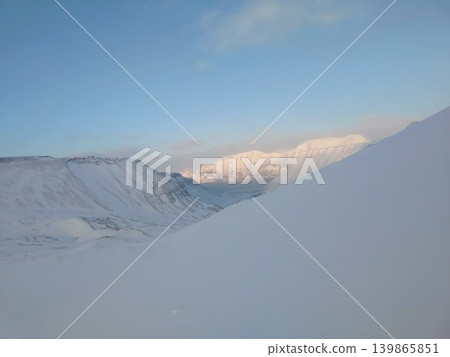 Arctic glacier Arctic glacier 139865851