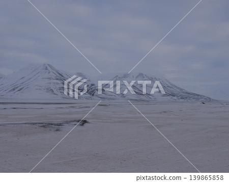 Arctic glacier Arctic glacier 139865858