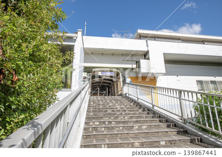 神奈川縣橫濱市金澤區古浦橫濱海濱線並木中央站 神奈川縣橫濱市金澤區古浦橫濱海濱線並木中央站 139867441